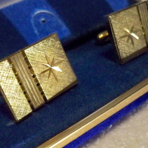 La Rue Vintage Cufflinks - Picture 3 of 3